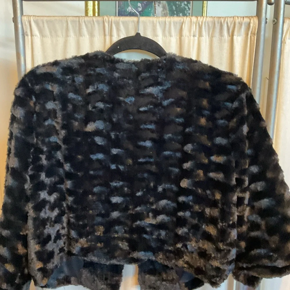 Studio Elegant Black Faux Fur Coat - Picture 3 of 4